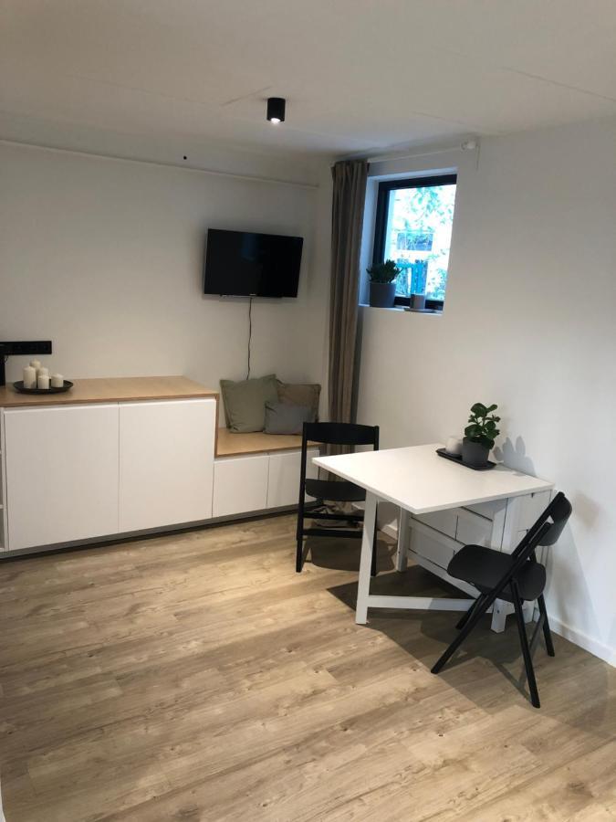 Bezaubernde Gastesuite Mit Terrasse Im Hinterhof Hamburg-Harburg Buitenkant foto